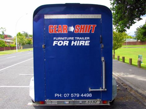 Fully enclosed and lockable trailers